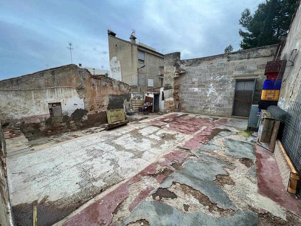 3 camera da letto Commerciale in vendita in Lliria - 39.900 € (Rif: 8016934)