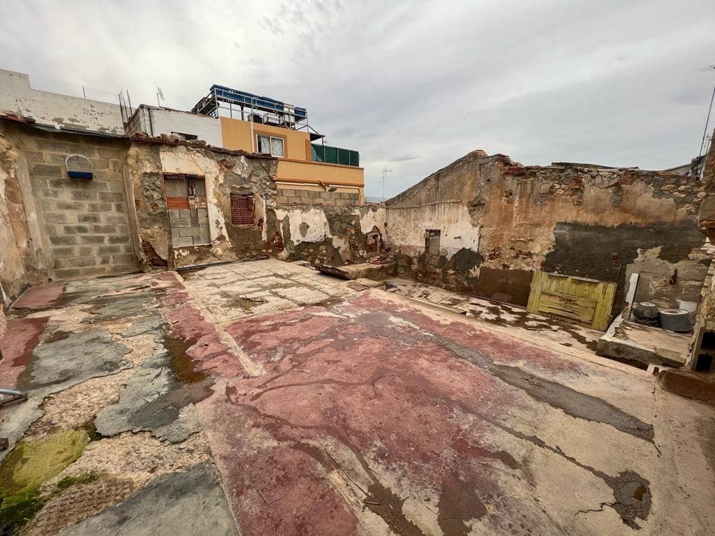 3 camera da letto Commerciale in vendita in Lliria - 39.900 € (Rif: 8016934)