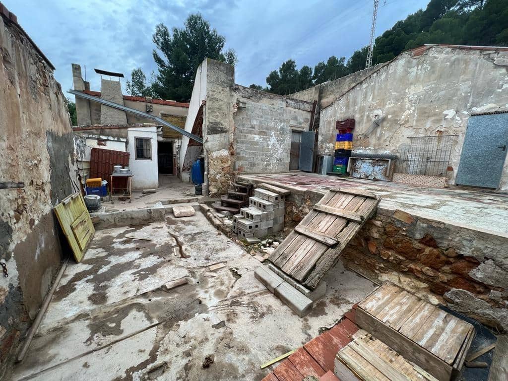 3 camera da letto Commerciale in vendita in Lliria - 39.900 € (Rif: 8016934)