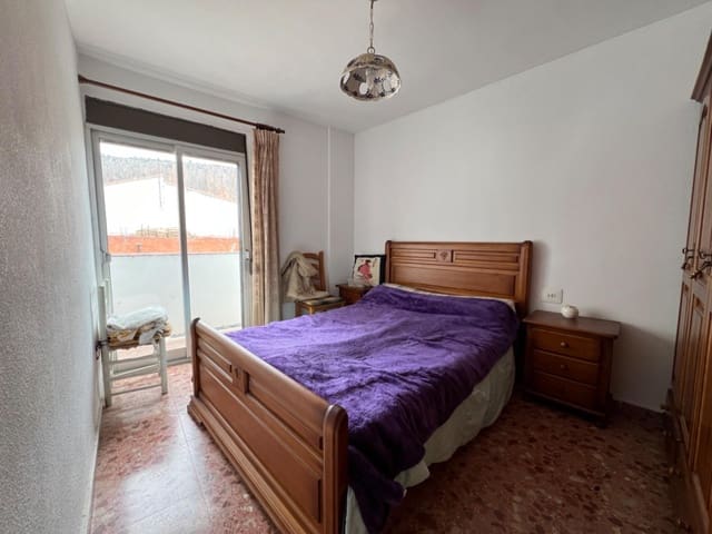 4 chambre Maison de Ville à vendre à Chulilla avec garage - 135 000 € (Ref: 8099748)