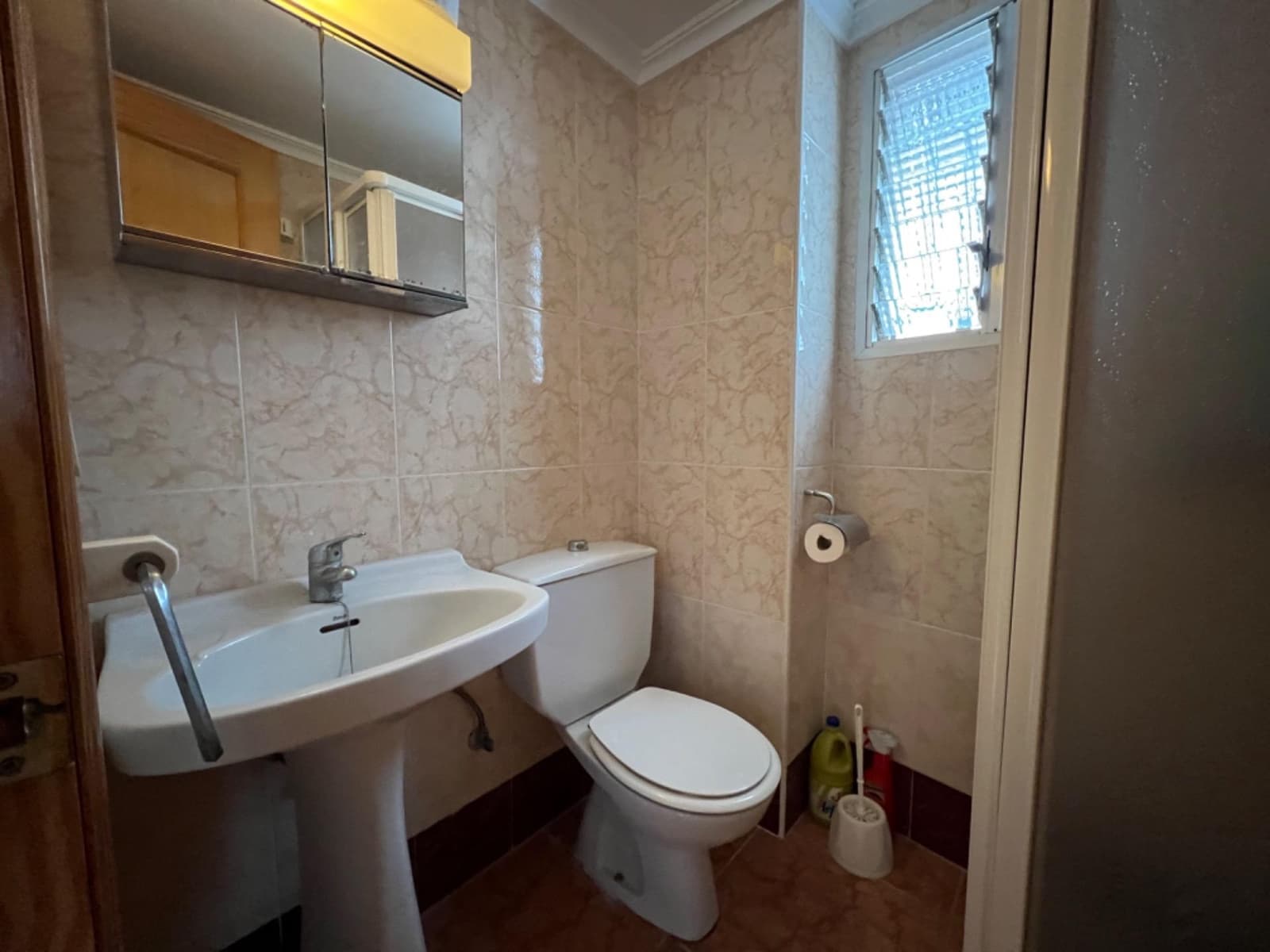 4 chambre Maison de Ville à vendre à Chulilla avec garage - 135 000 € (Ref: 8099748)