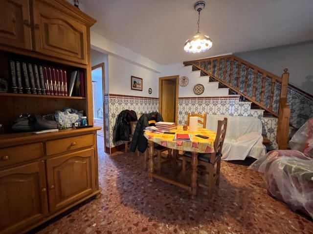 4 chambre Maison de Ville à vendre à Chulilla avec garage - 135 000 € (Ref: 8099748)