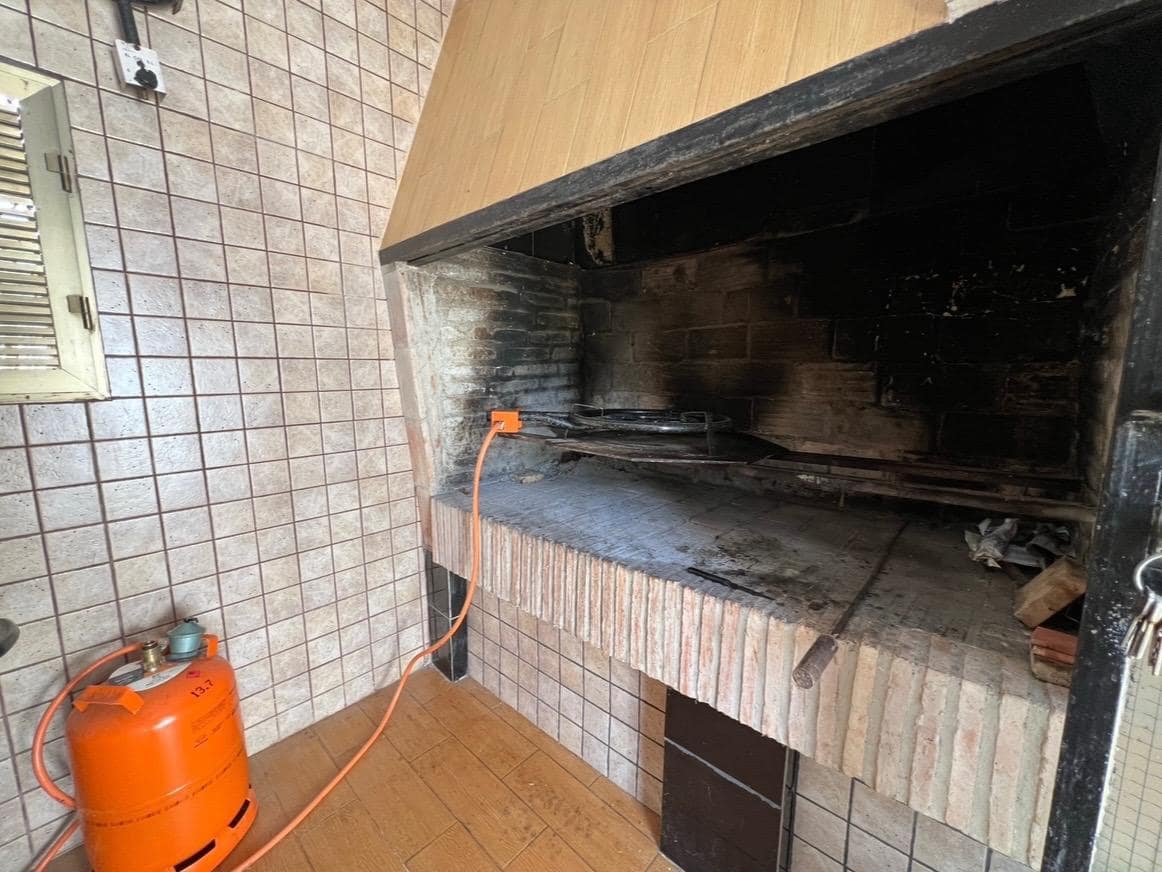 2 soveværelse Villa til salg i Chiva med swimmingpool - € 150.000 (Ref: 8318329)