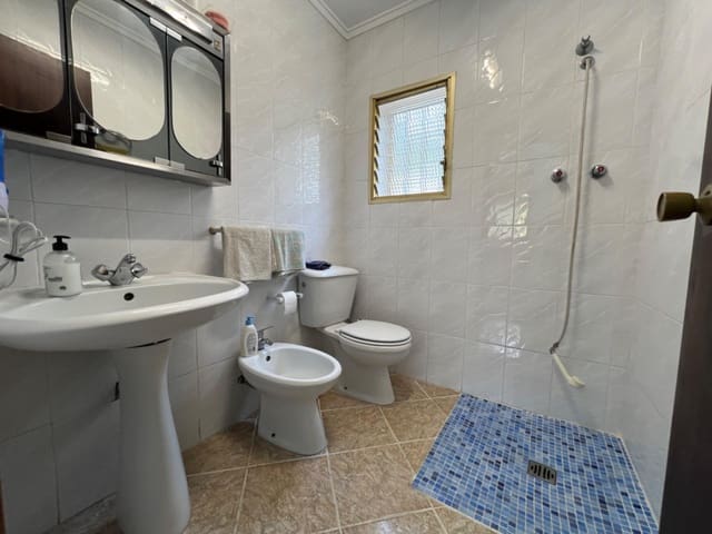 2 sypialnia Willa na sprzedaż w Chiva z basenem - 150 000 € (Ref: 8318329)