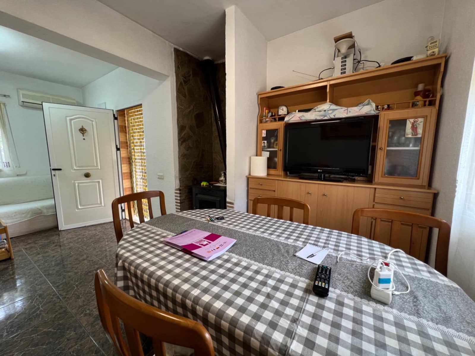 2 soveværelse Villa til salg i Chiva med swimmingpool - € 150.000 (Ref: 8318329)