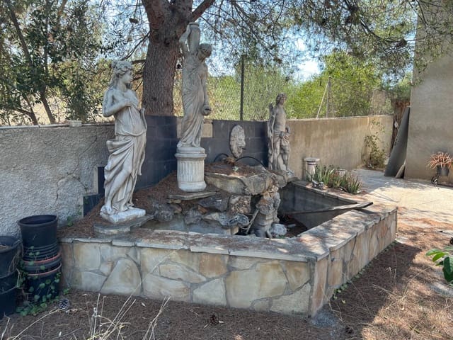 5 chambre Villa/Maison à vendre à Llíria avec piscine - 178 000 € (Ref: 8445838)