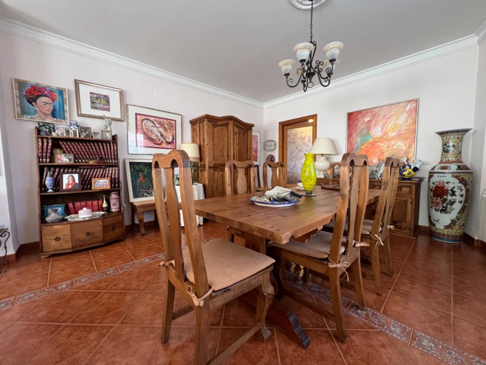 6 soverom Villa til salgs i Marines med garasje - € 380 000 (Ref: 8500112)