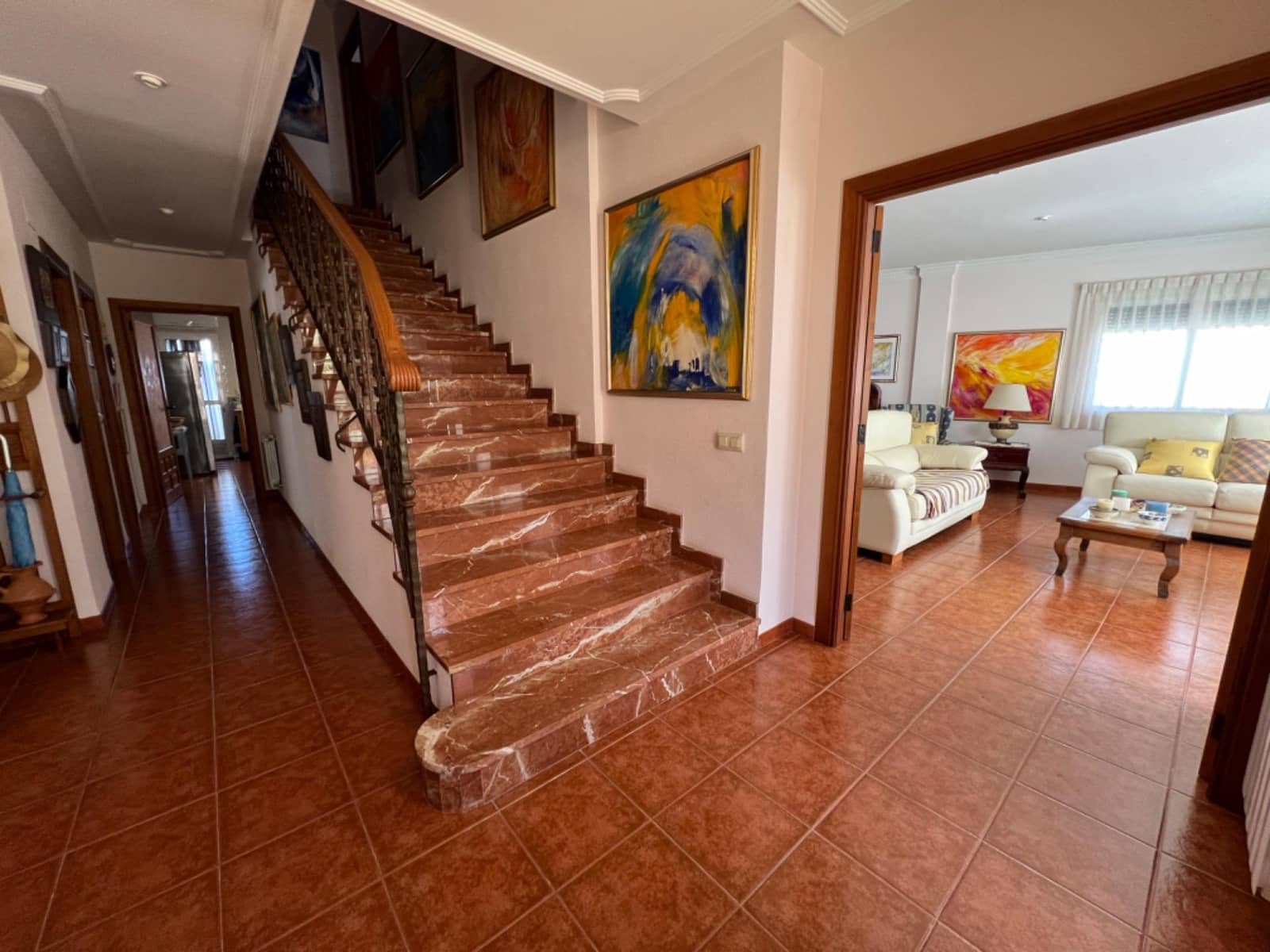 6 soverom Villa til salgs i Marines med garasje - € 380 000 (Ref: 8500112)