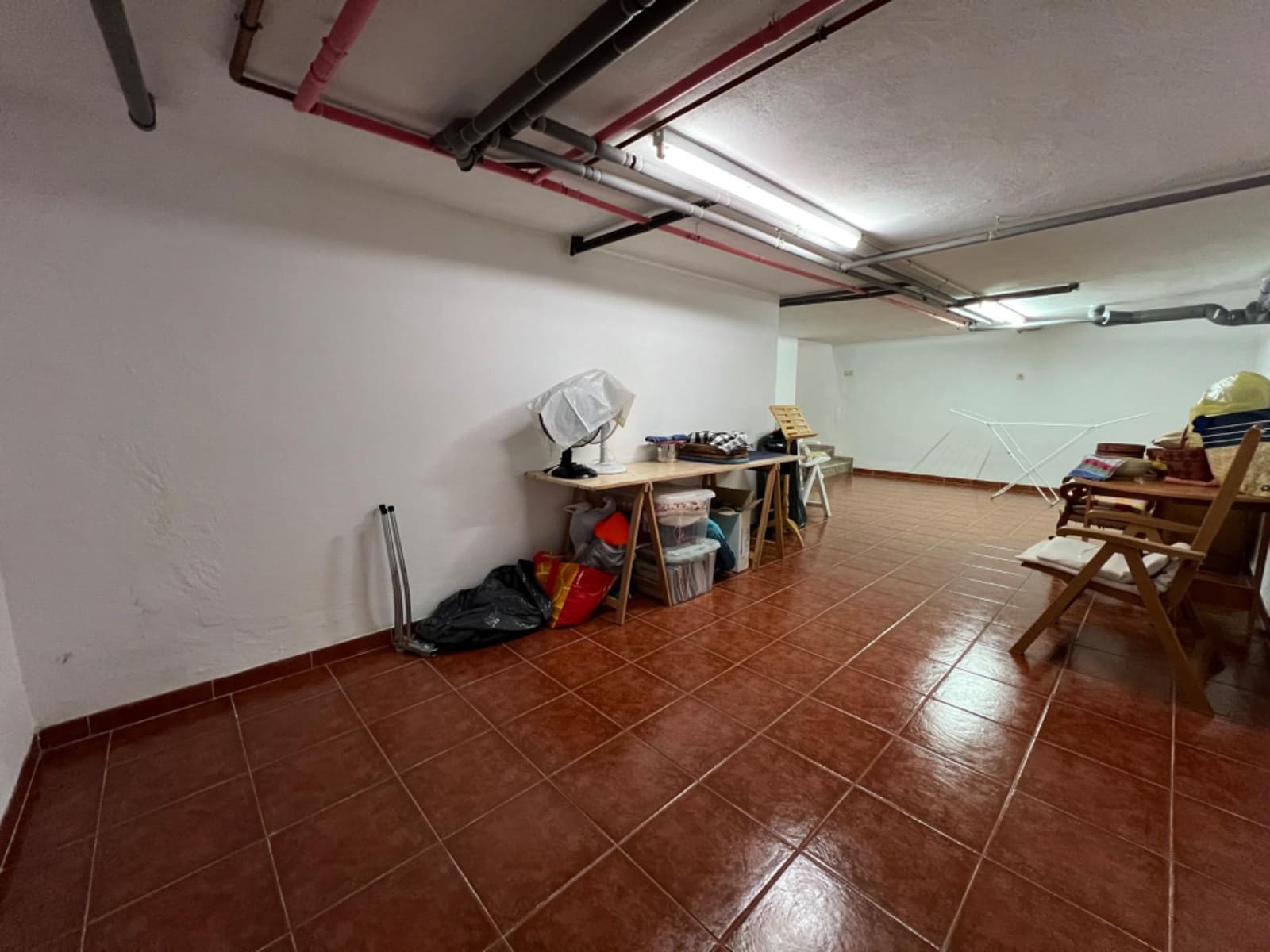 6 soverom Villa til salgs i Marines med garasje - € 380 000 (Ref: 8500112)