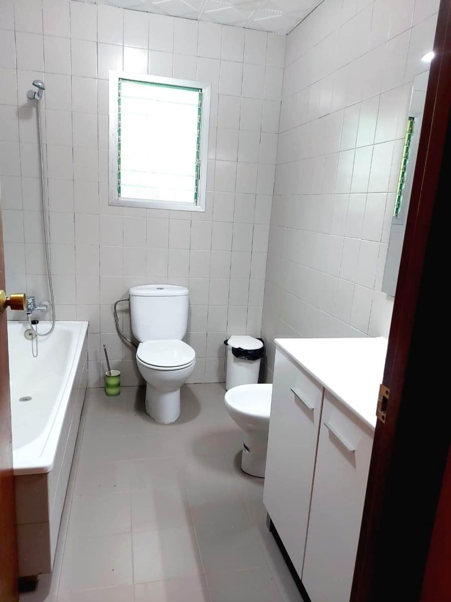 4 soveværelse Villa til salg i Lliria med swimmingpool garage - € 250.000 (Ref: 8662370)