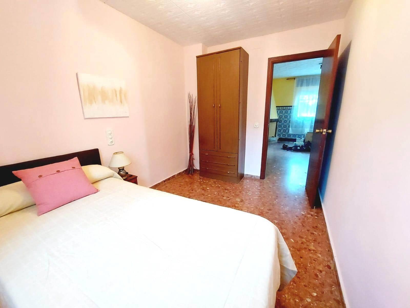 4 soveværelse Villa til salg i Lliria med swimmingpool garage - € 250.000 (Ref: 8662370)