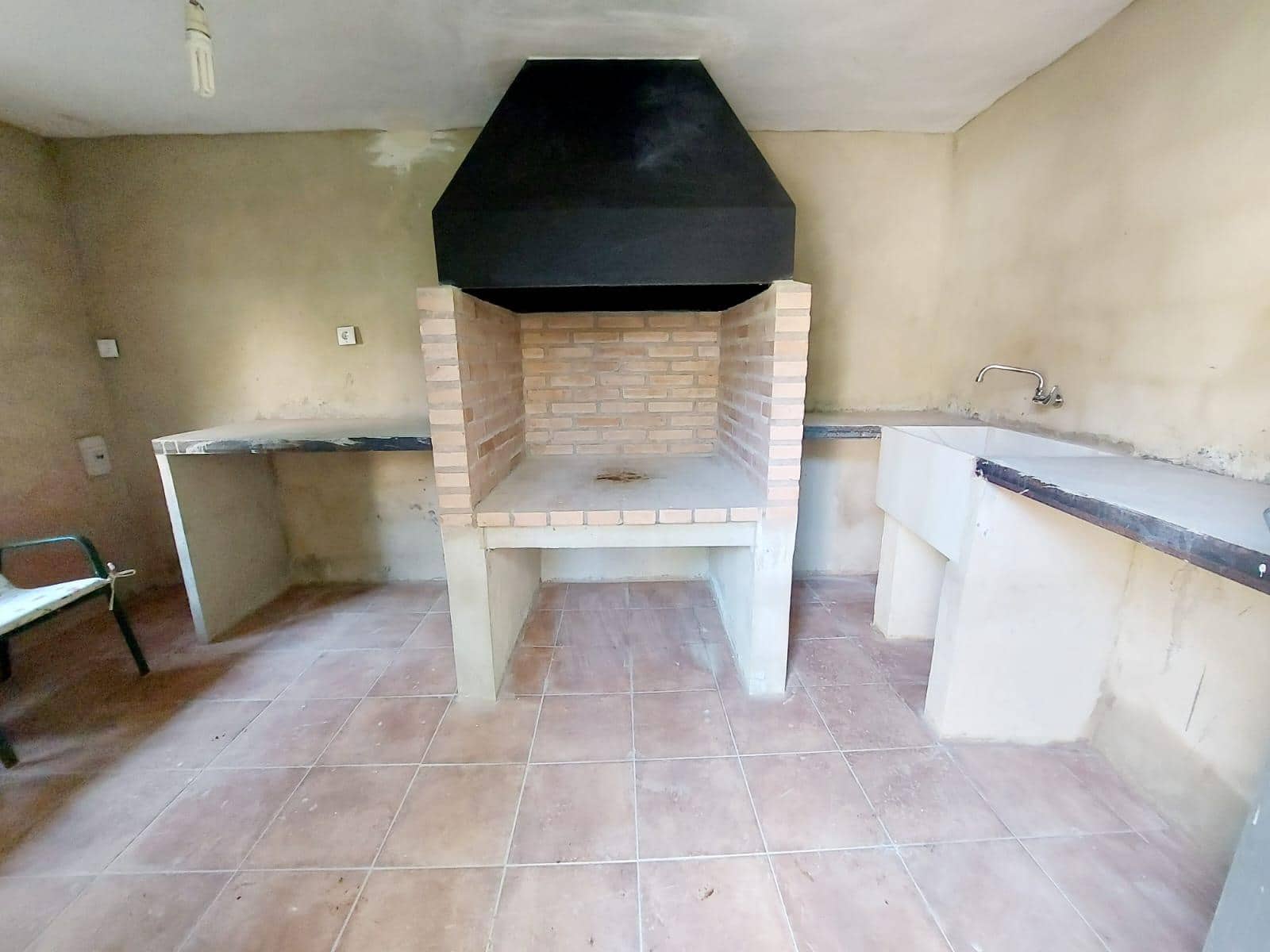 4 soveværelse Villa til salg i Lliria med swimmingpool garage - € 250.000 (Ref: 8662370)