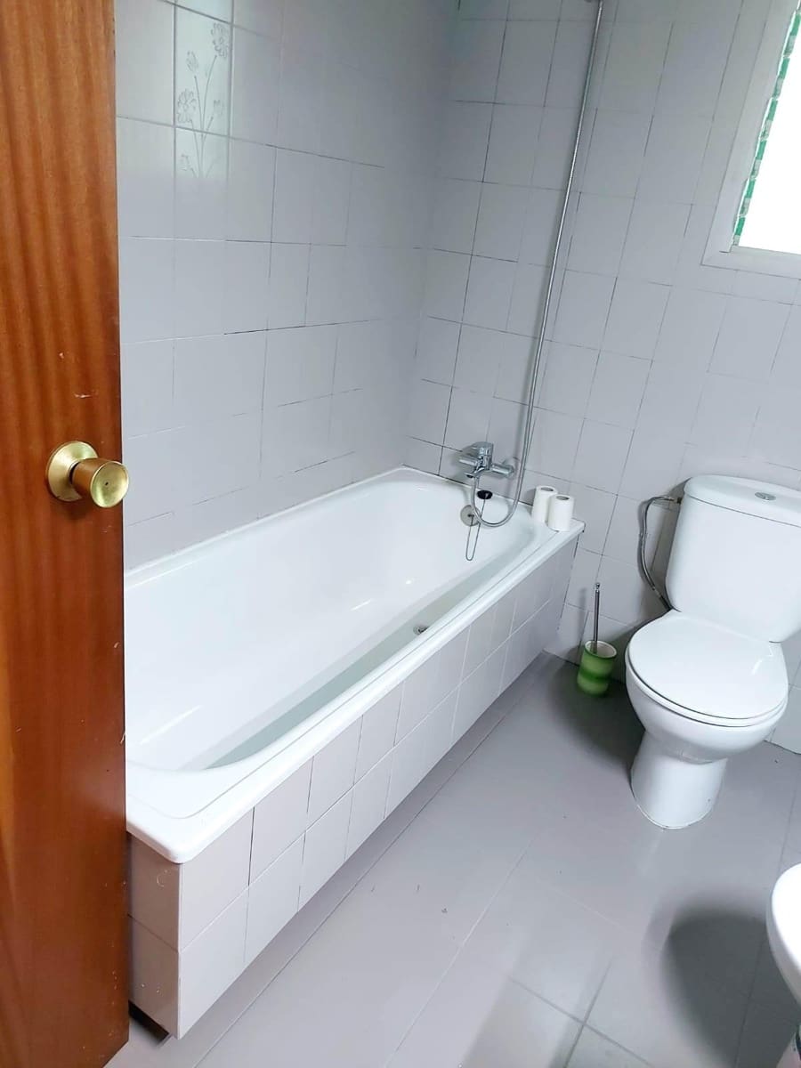 4 soveværelse Villa til salg i Lliria med swimmingpool garage - € 250.000 (Ref: 8662370)