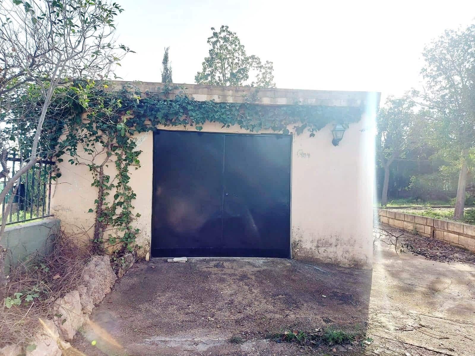 4 soveværelse Villa til salg i Lliria med swimmingpool garage - € 250.000 (Ref: 8662370)