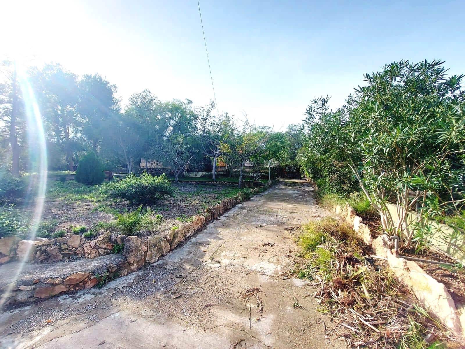 4 soveværelse Villa til salg i Lliria med swimmingpool garage - € 250.000 (Ref: 8662370)