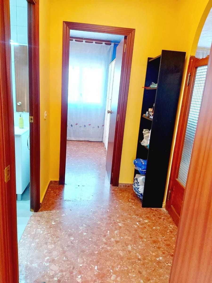 4 soveværelse Villa til salg i Lliria med swimmingpool garage - € 250.000 (Ref: 8662370)