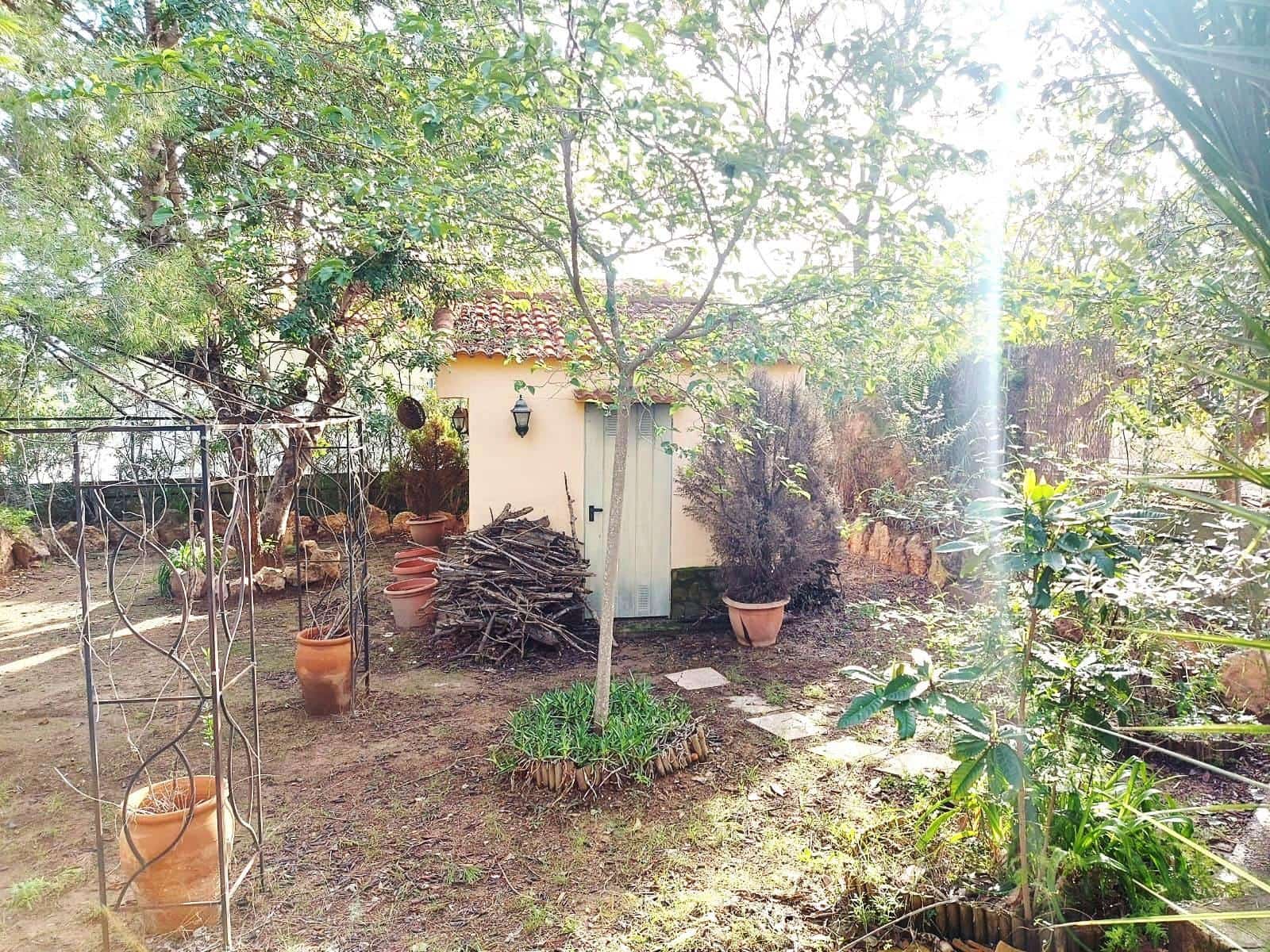 4 soveværelse Villa til salg i Lliria med swimmingpool garage - € 250.000 (Ref: 8662370)