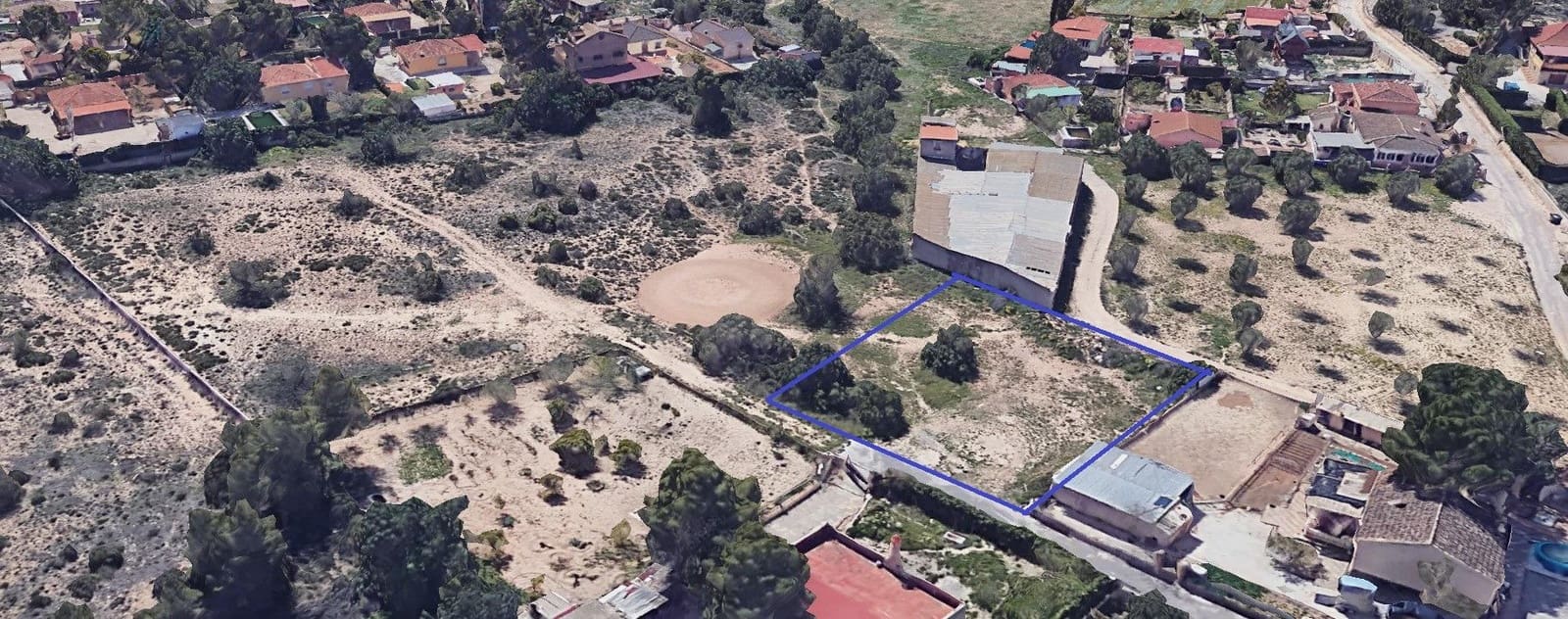 Ubebygd land til salgs i Lliria - € 23 000 (Ref: 8688991)