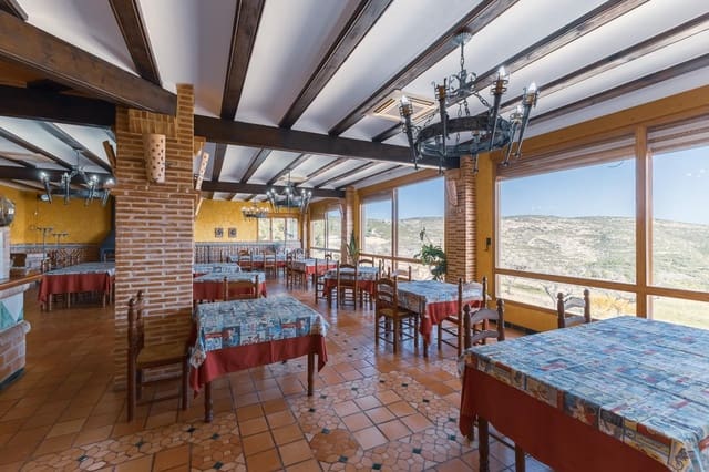 6 sovrum Företag till salu i Alcublas - 749 900 € (Ref: 8825004)