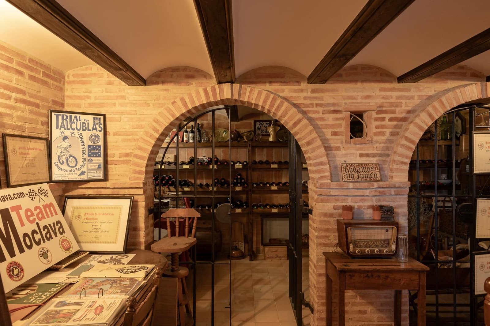 6 soveværelse Restaurant/Bar til salg i Alcublas - € 749.900 (Ref: 8830304)