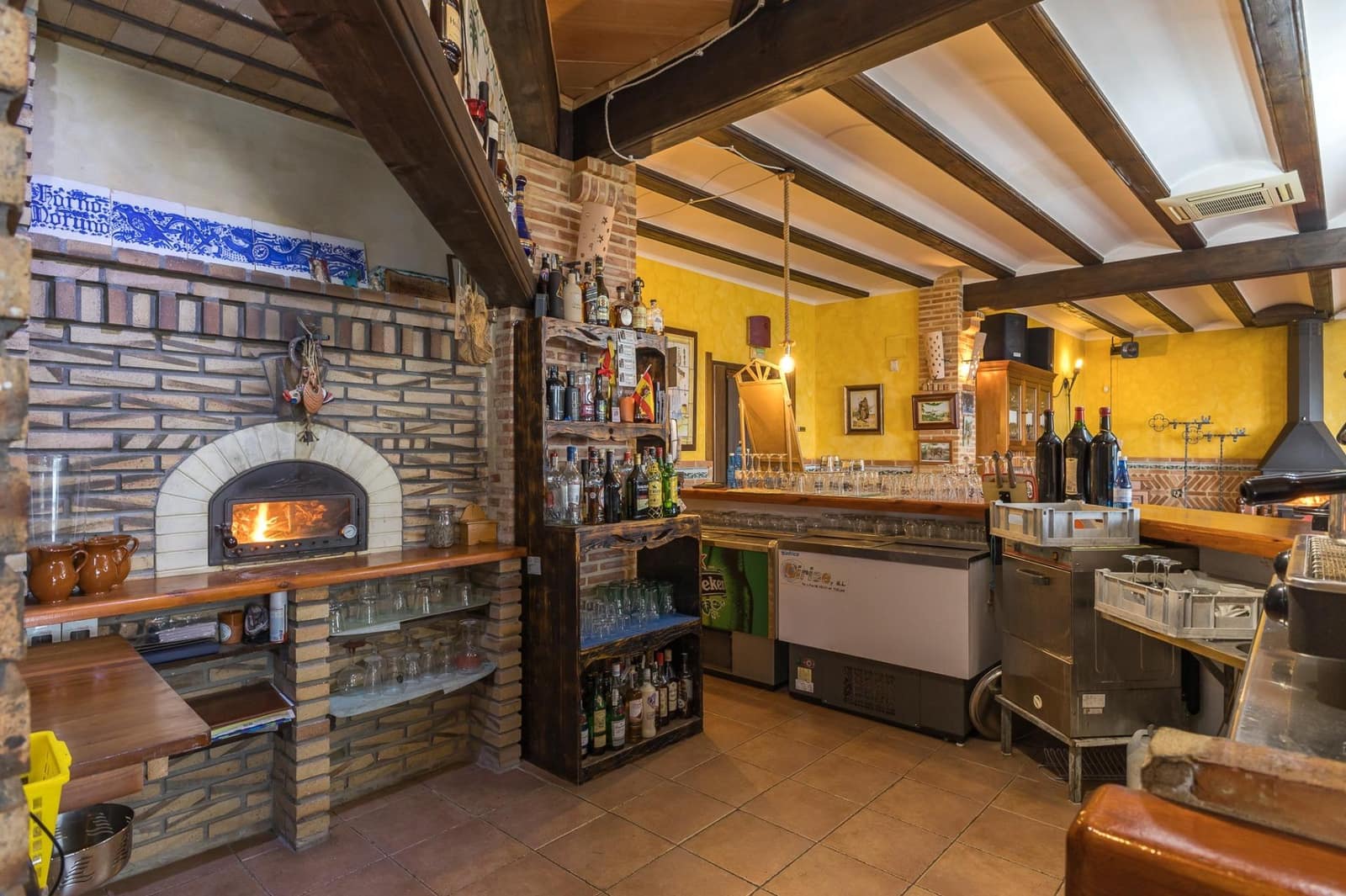 6 soveværelse Restaurant/Bar til salg i Alcublas - € 749.900 (Ref: 8830304)