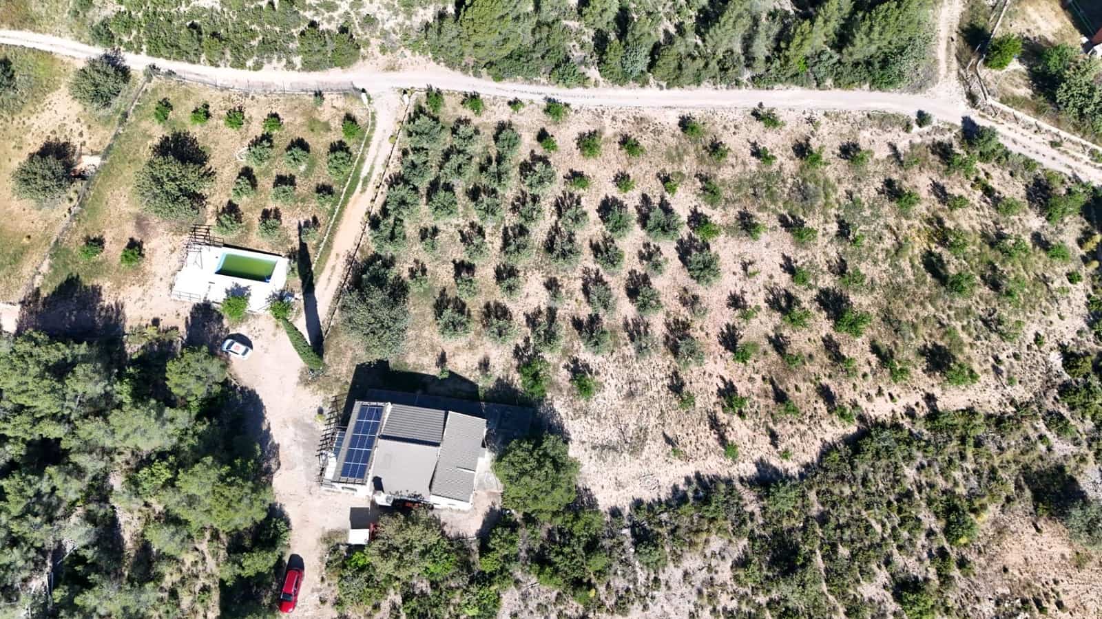 3 slaapkamer Villa te koop in Lliria met zwembad garage - € 199.000 (Ref: 8979093)