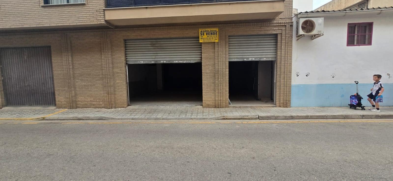 Kaupallinen myytävänä paikassa Lliria - 85 000 € (Ref: 9050987)