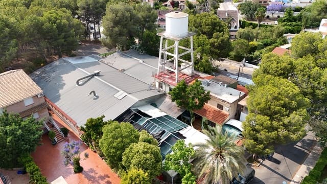 5 bedroom Commercial for sale in La Cañada, Paterna - € 949,000 (Ref: 9057517)