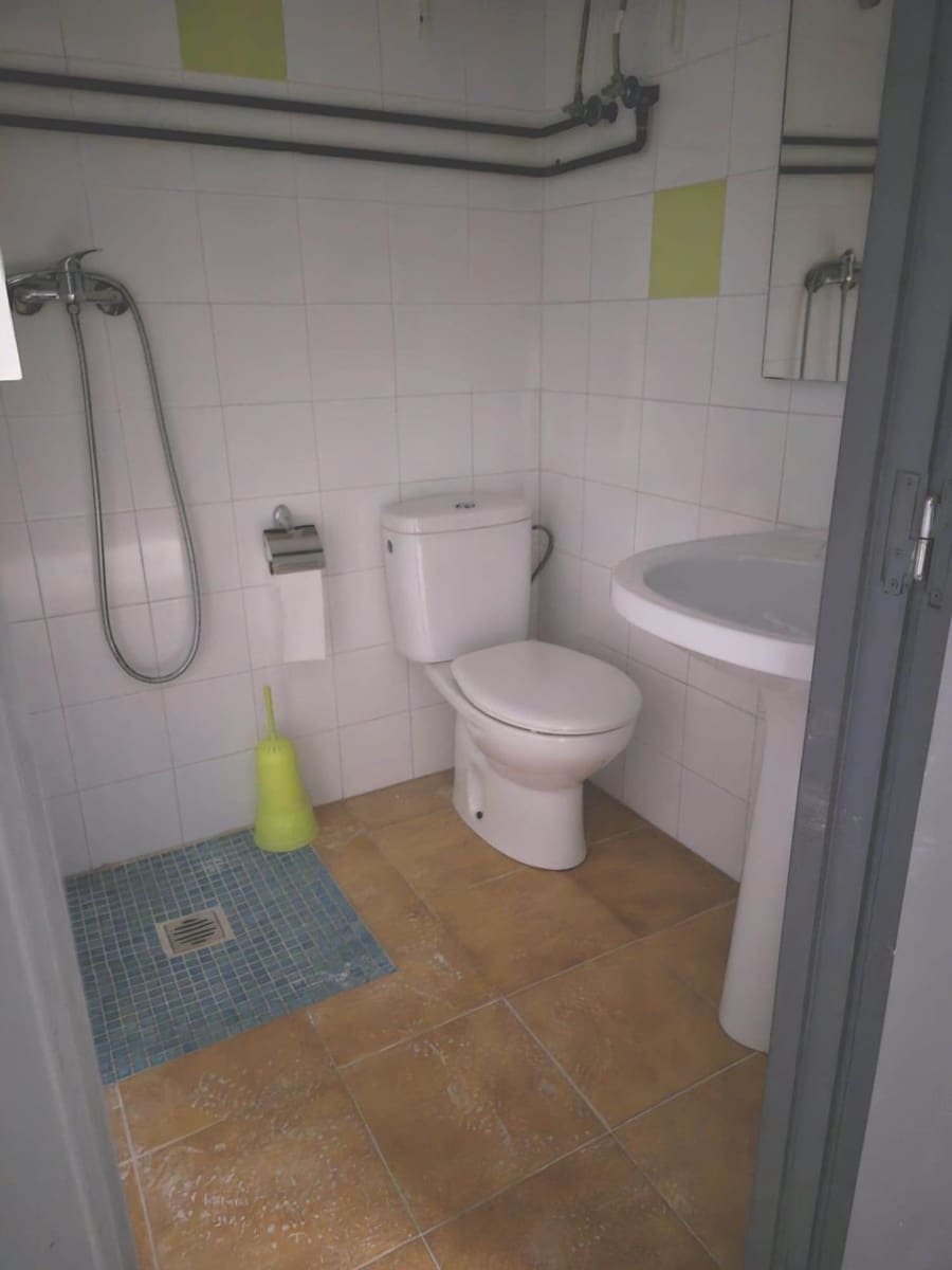 Commercial for sale in Lliria - € 145,000 (Ref: 9059278)