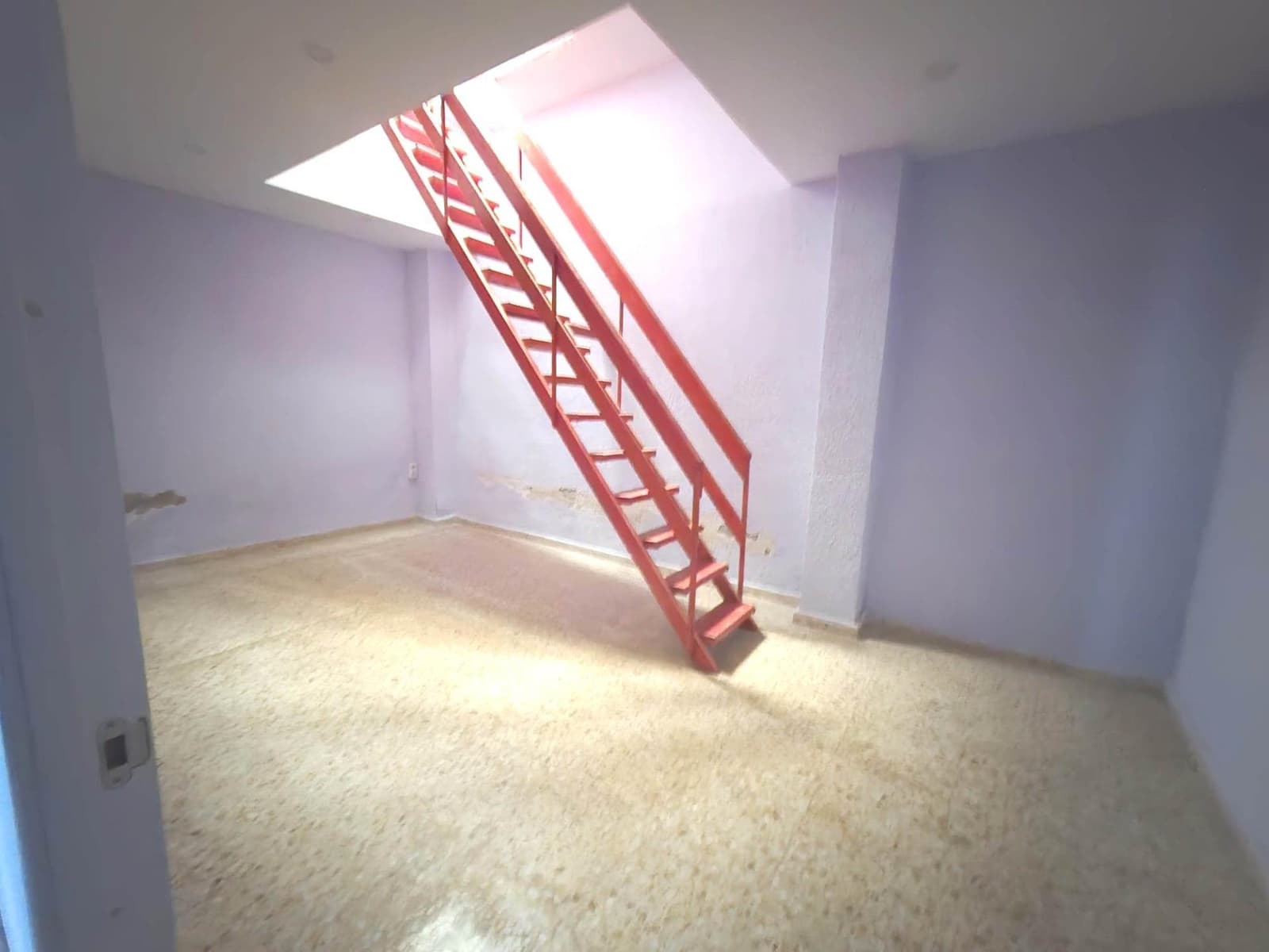 Commercial for sale in Lliria - € 145,000 (Ref: 9059278)