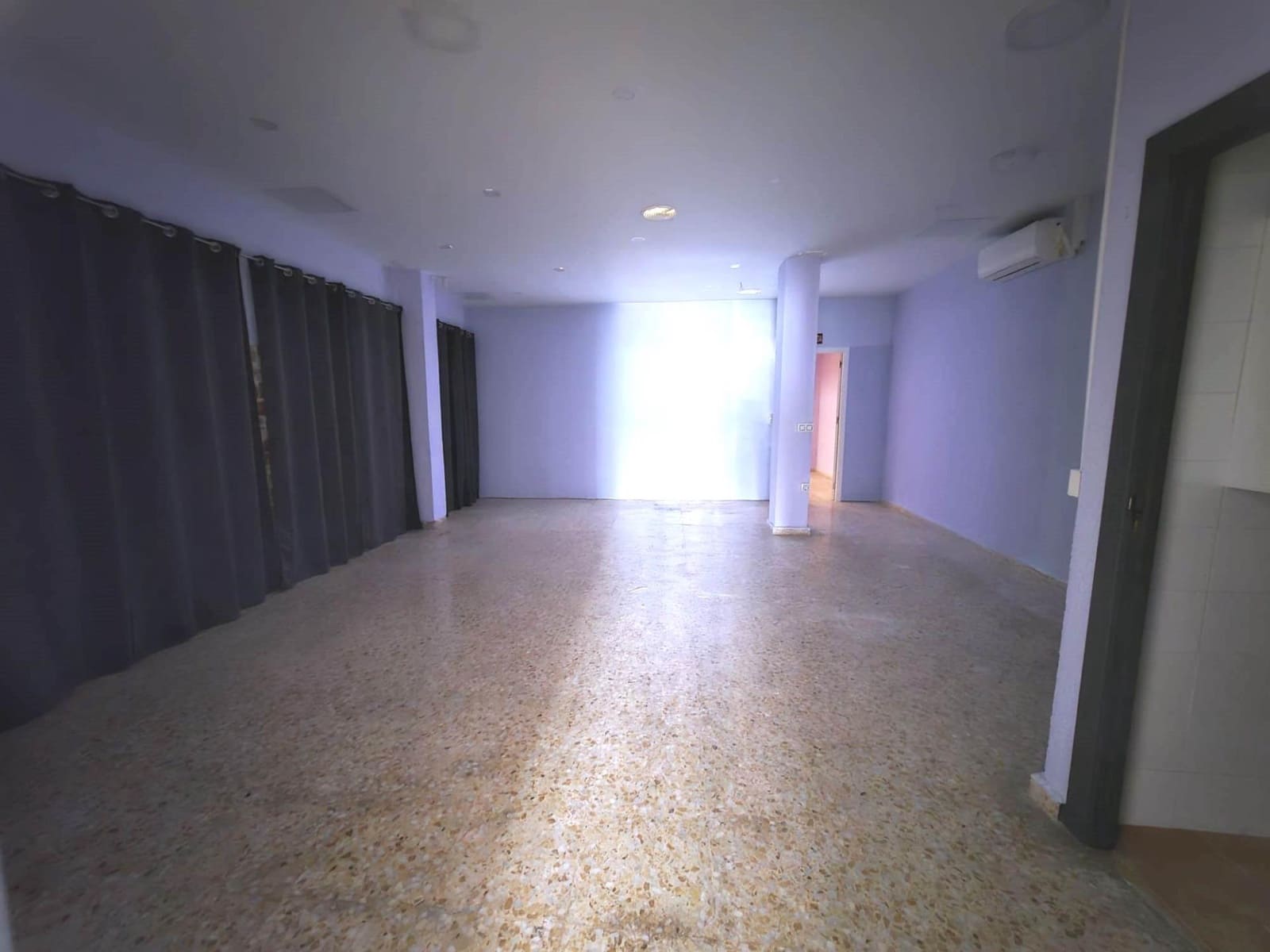 Commercial for sale in Lliria - € 145,000 (Ref: 9059278)