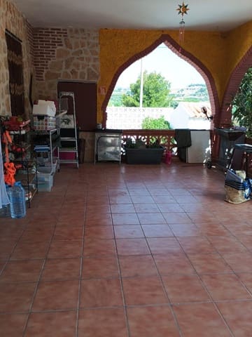 4 bedroom Villa for sale in Montroy with pool - € 189,950 (Ref: 9062297)