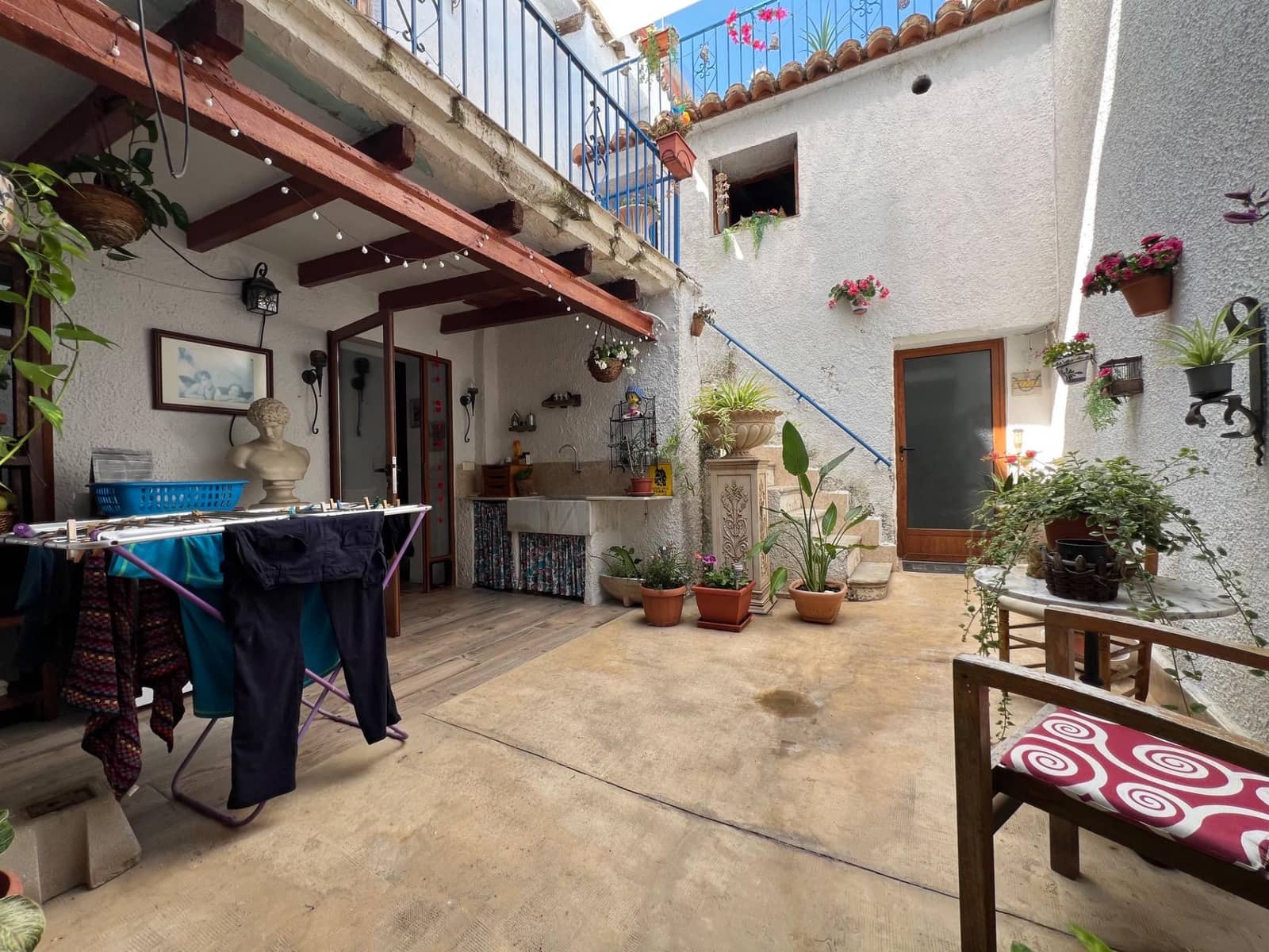 6 soveværelse Byhus til salg i Lliria med garage - € 259.000 (Ref: 9108633)