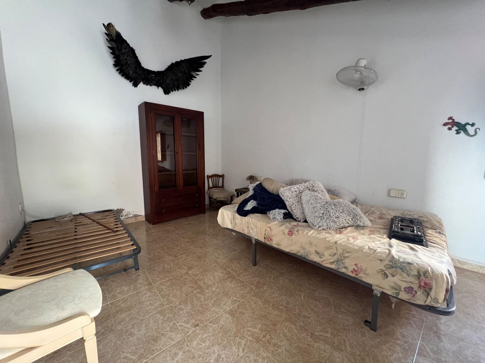 6 soveværelse Byhus til salg i Lliria med garage - € 259.000 (Ref: 9108633)