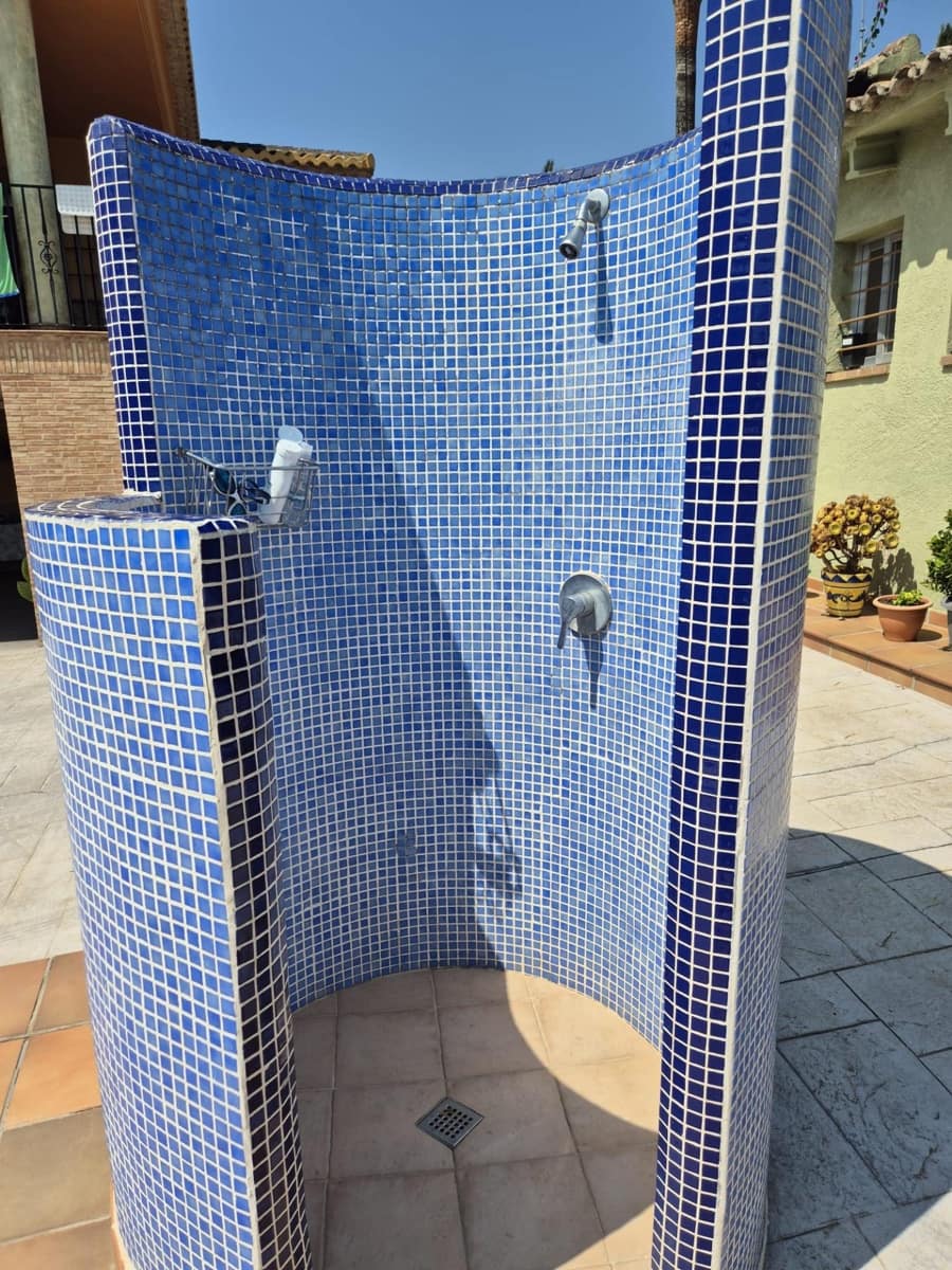 4 sypialnia Willa na sprzedaż w La Pobla de Vallbona z garażem - 675 000 € (Ref: 9145445)