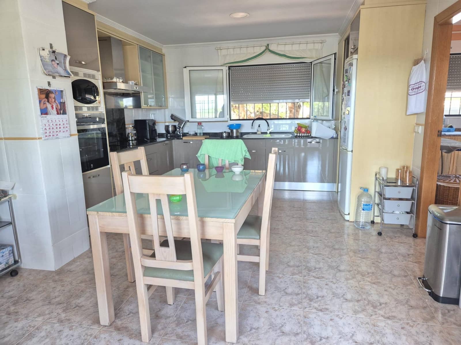 4 sypialnia Willa na sprzedaż w La Pobla de Vallbona z garażem - 675 000 € (Ref: 9145445)