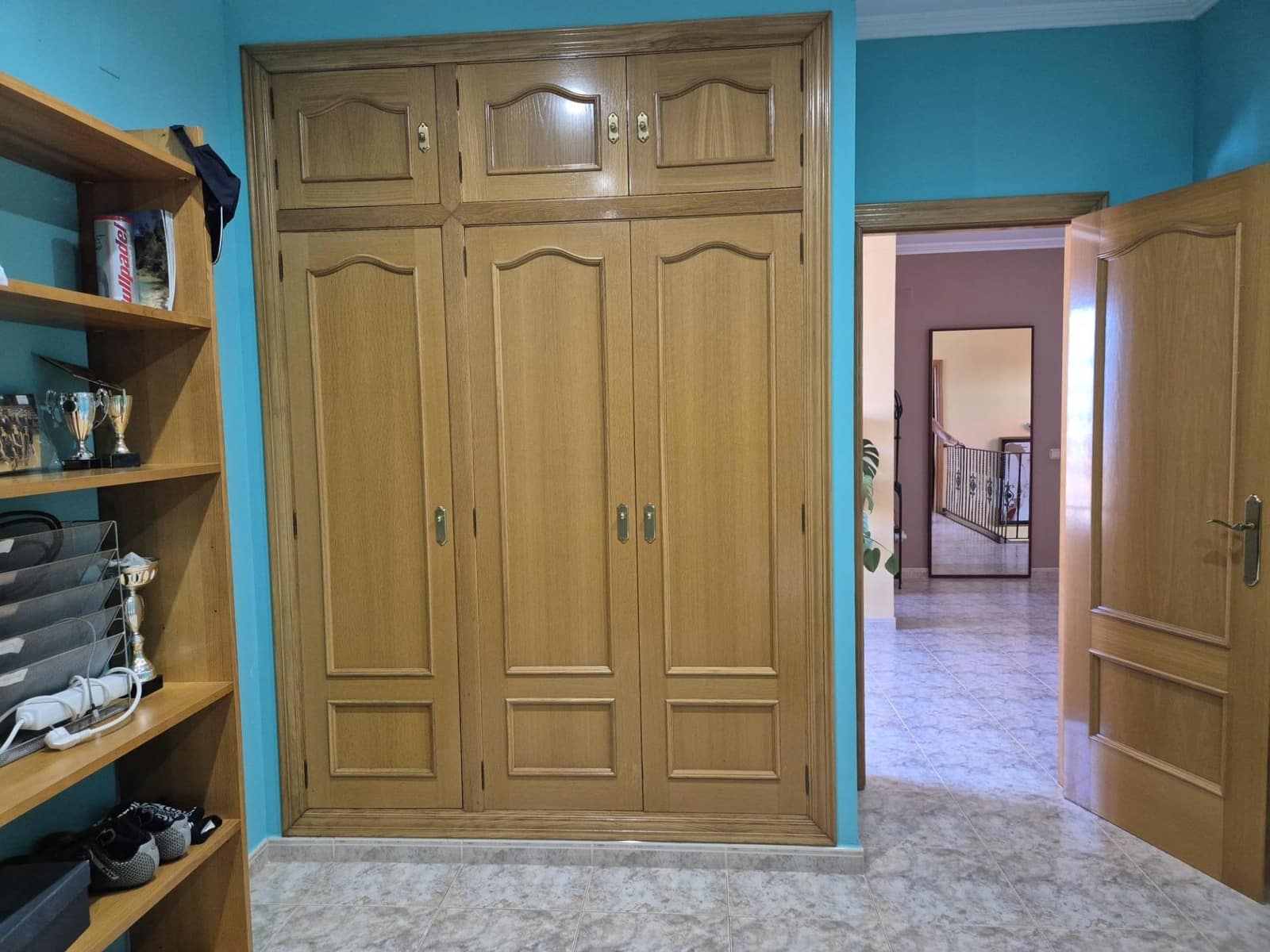 4 sypialnia Willa na sprzedaż w La Pobla de Vallbona z garażem - 675 000 € (Ref: 9145445)