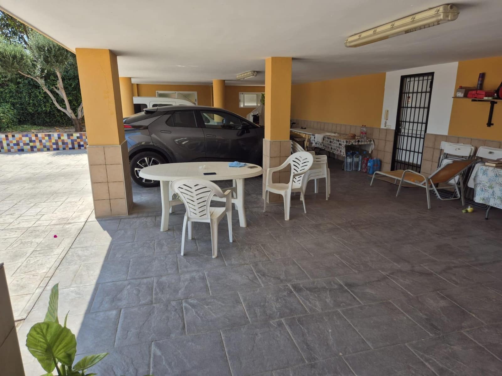 4 sypialnia Willa na sprzedaż w La Pobla de Vallbona z garażem - 675 000 € (Ref: 9145445)