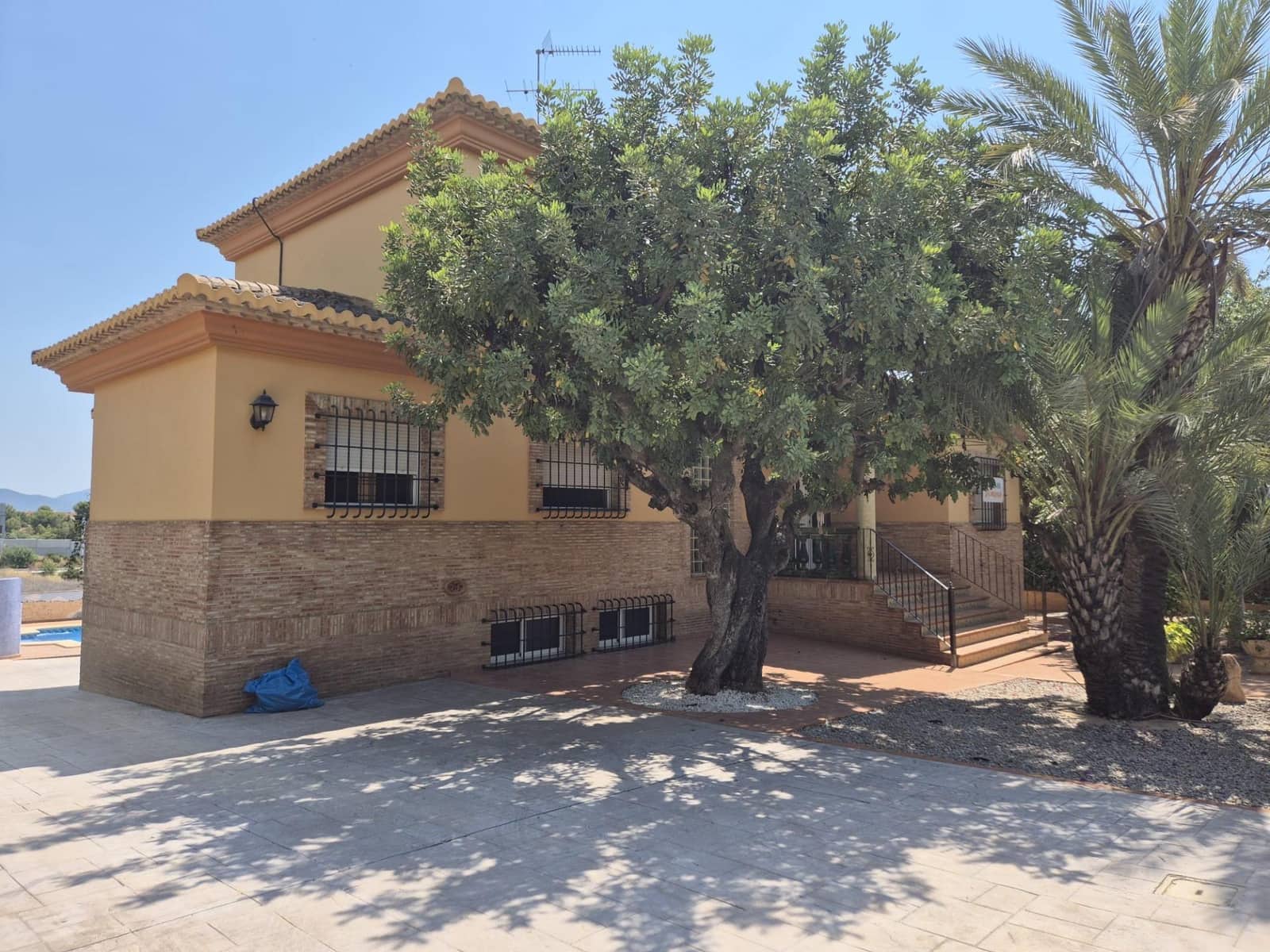 4 sypialnia Willa na sprzedaż w La Pobla de Vallbona z garażem - 675 000 € (Ref: 9145445)