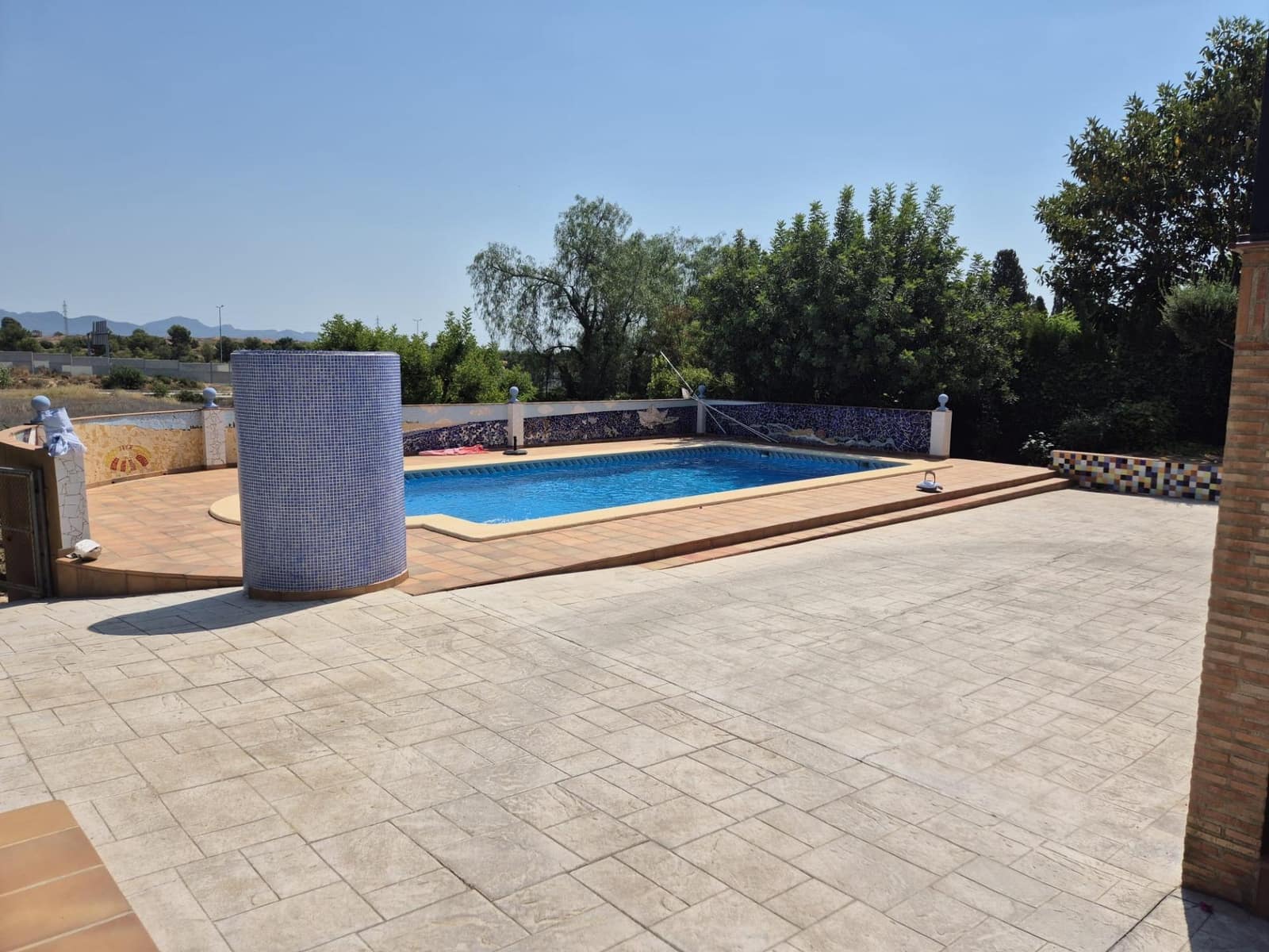 4 sypialnia Willa na sprzedaż w La Pobla de Vallbona z garażem - 675 000 € (Ref: 9145445)