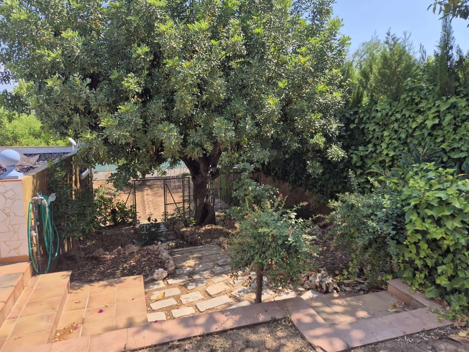 4 sypialnia Willa na sprzedaż w La Pobla de Vallbona z garażem - 675 000 € (Ref: 9145445)