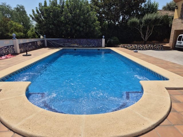 4 soveværelse Villa til salg i La Pobla de Vallbona med garage - € 675.000 (Ref: 9145445)