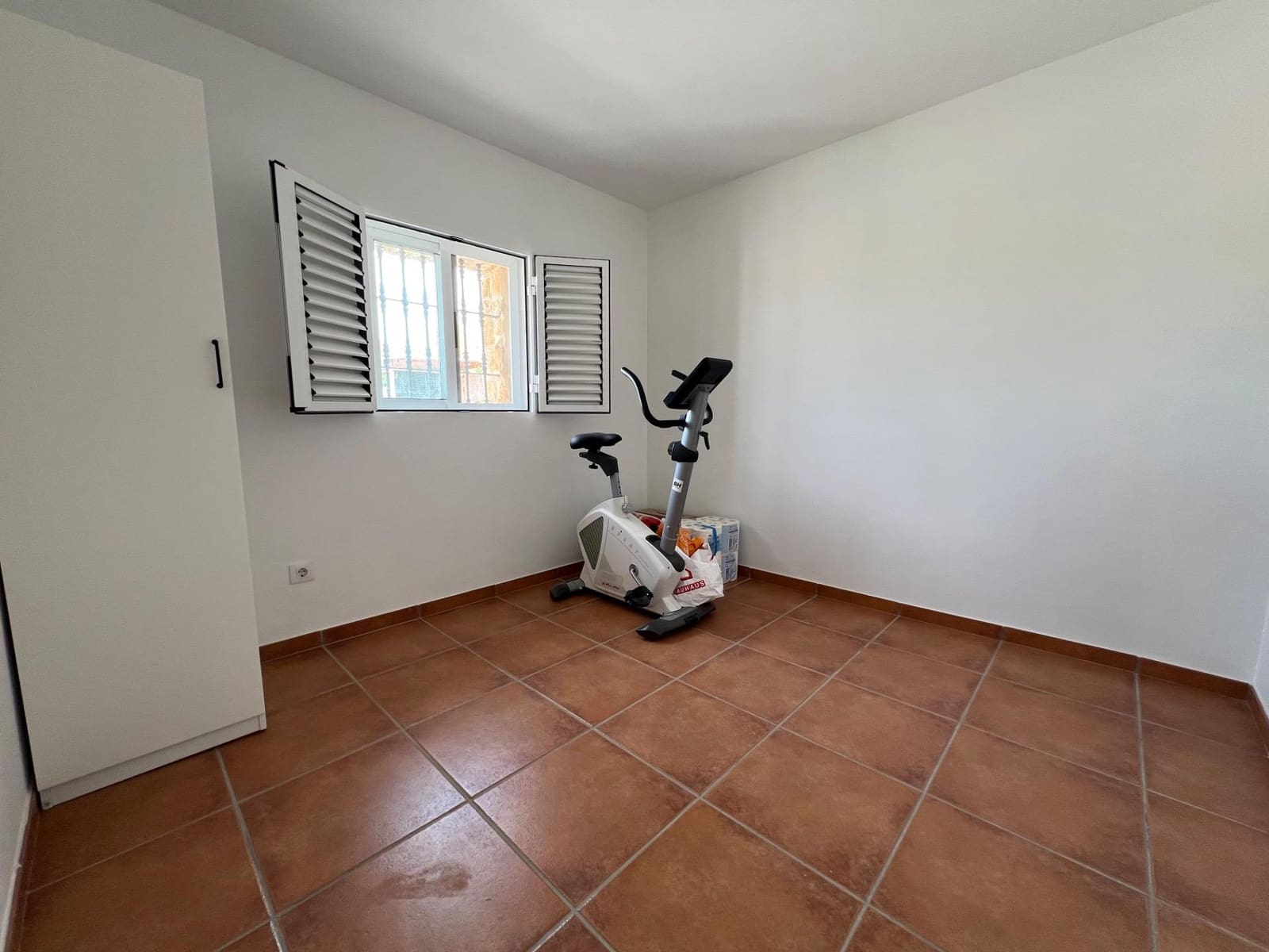 3 soverom Villa til salgs i Lliria med svømmebasseng garasje - € 199 000 (Ref: 9193764)