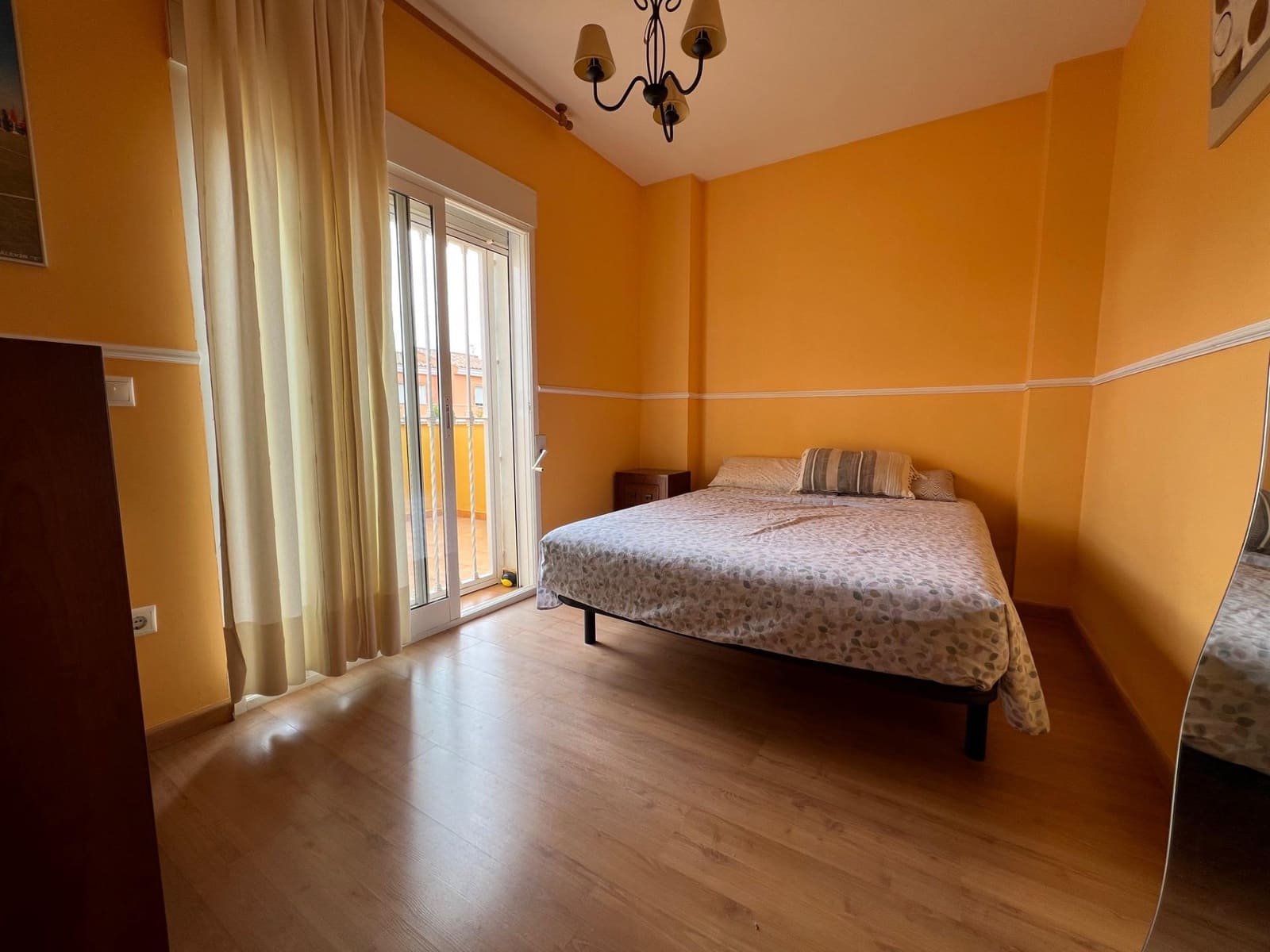 4 soveværelse Villa til salg i Lliria med swimmingpool garage - € 399.000 (Ref: 9215011)