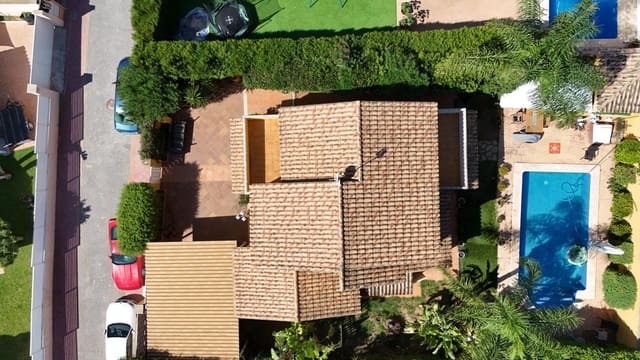 4 soverom Villa til salgs i Llíria med svømmebasseng garasje - € 399 000 (Ref: 9215011)