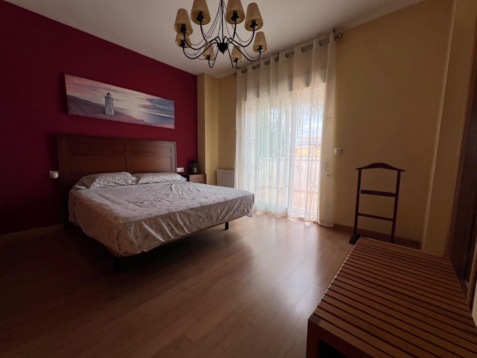 4 soveværelse Villa til salg i Lliria med swimmingpool garage - € 399.000 (Ref: 9215011)