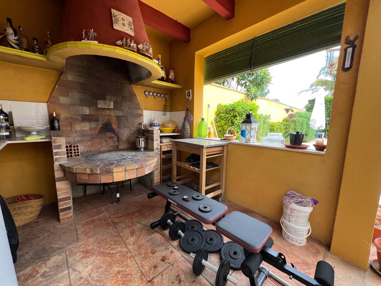 4 soveværelse Villa til salg i Lliria med swimmingpool garage - € 399.000 (Ref: 9215011)