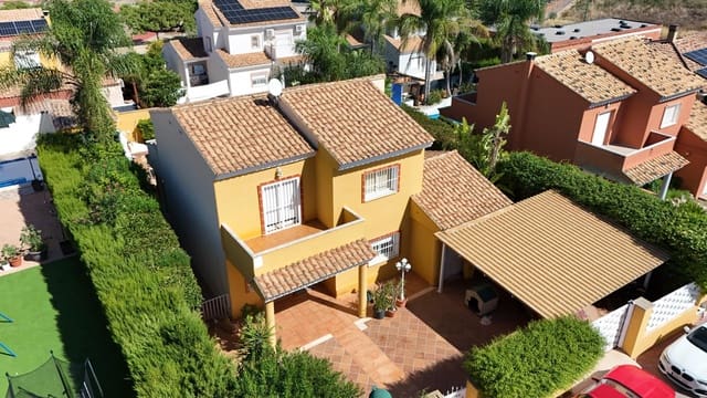 4 soverom Villa til salgs i Llíria med svømmebasseng garasje - € 399 000 (Ref: 9215011)