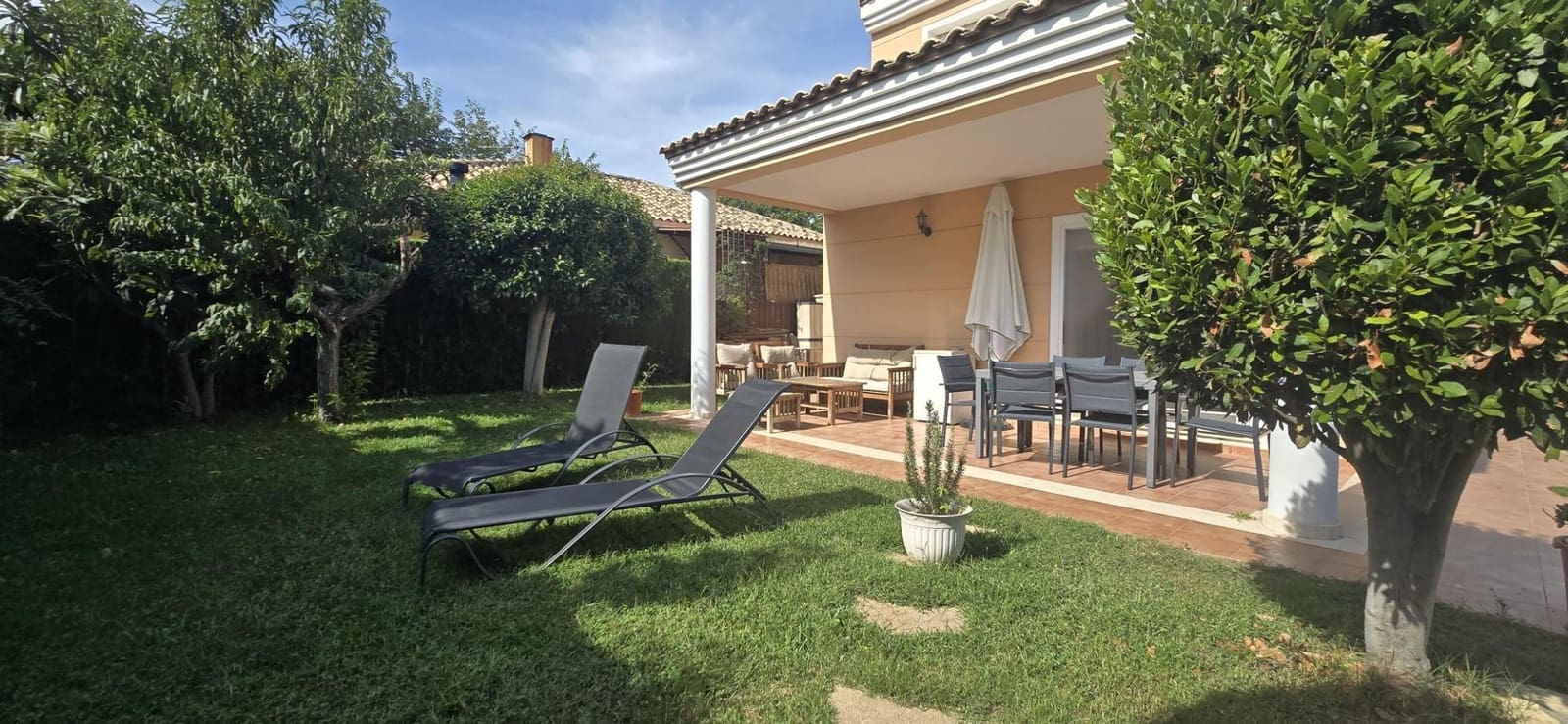 3 sovrum Villa till salu i Lliria - 349 900 € (Ref: 9236402)