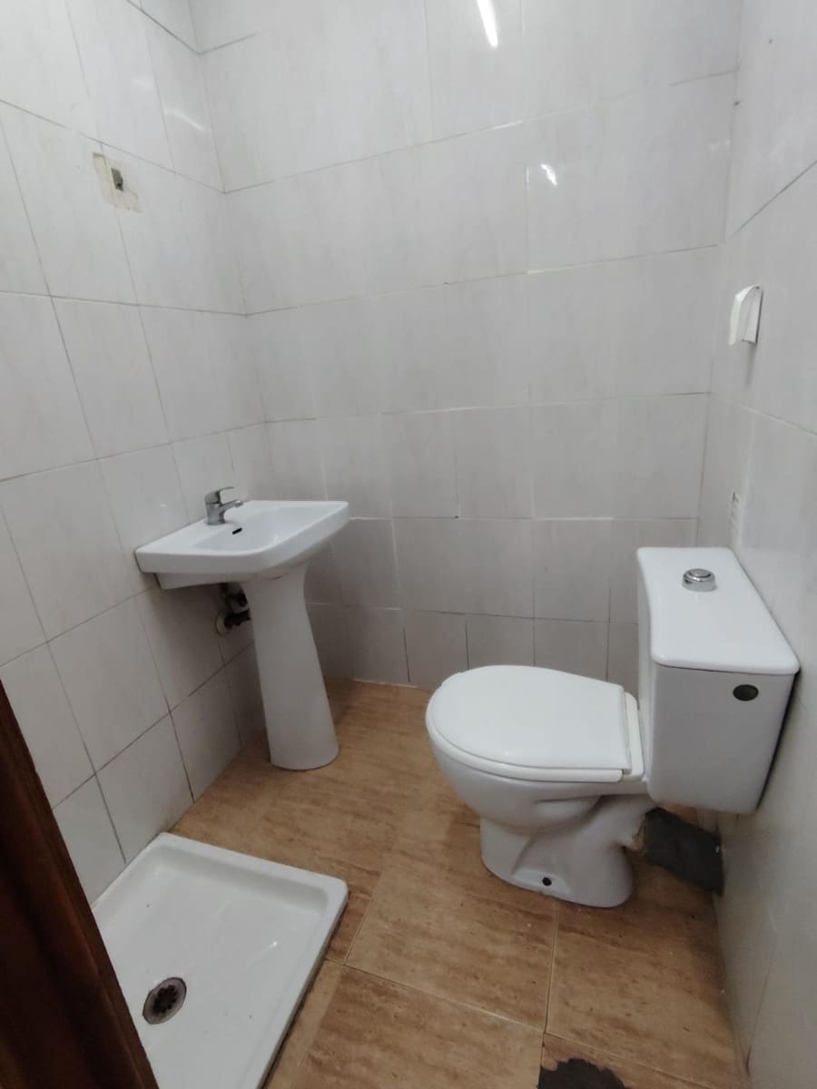 Commercial for rent in Lliria - € 500 (Ref: 9264485)